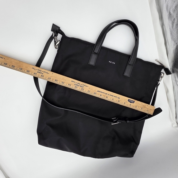 Reiss Carlton Nylon Black Messenger Bag - Picture 15 of 16